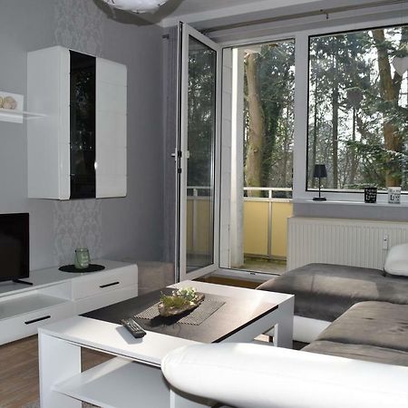 Ferienwohnung "Am Schlosspark" Neetzow Bagian luar foto