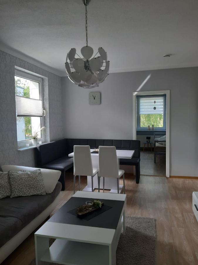 Ferienwohnung "Am Schlosspark" Neetzow Bagian luar foto